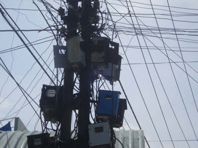 Bài 02 : Thành phố Hồ Chí Minh – Nhọc nhằn ngầm hóa lưới điện